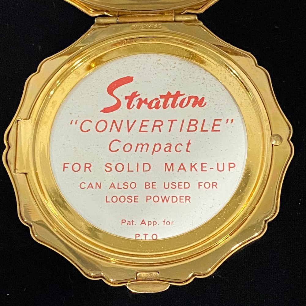 Stratton "Convertible" Compact With Light Green E… - image 4